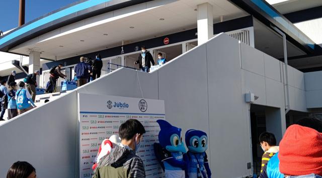 1636886100374087665.png image.png